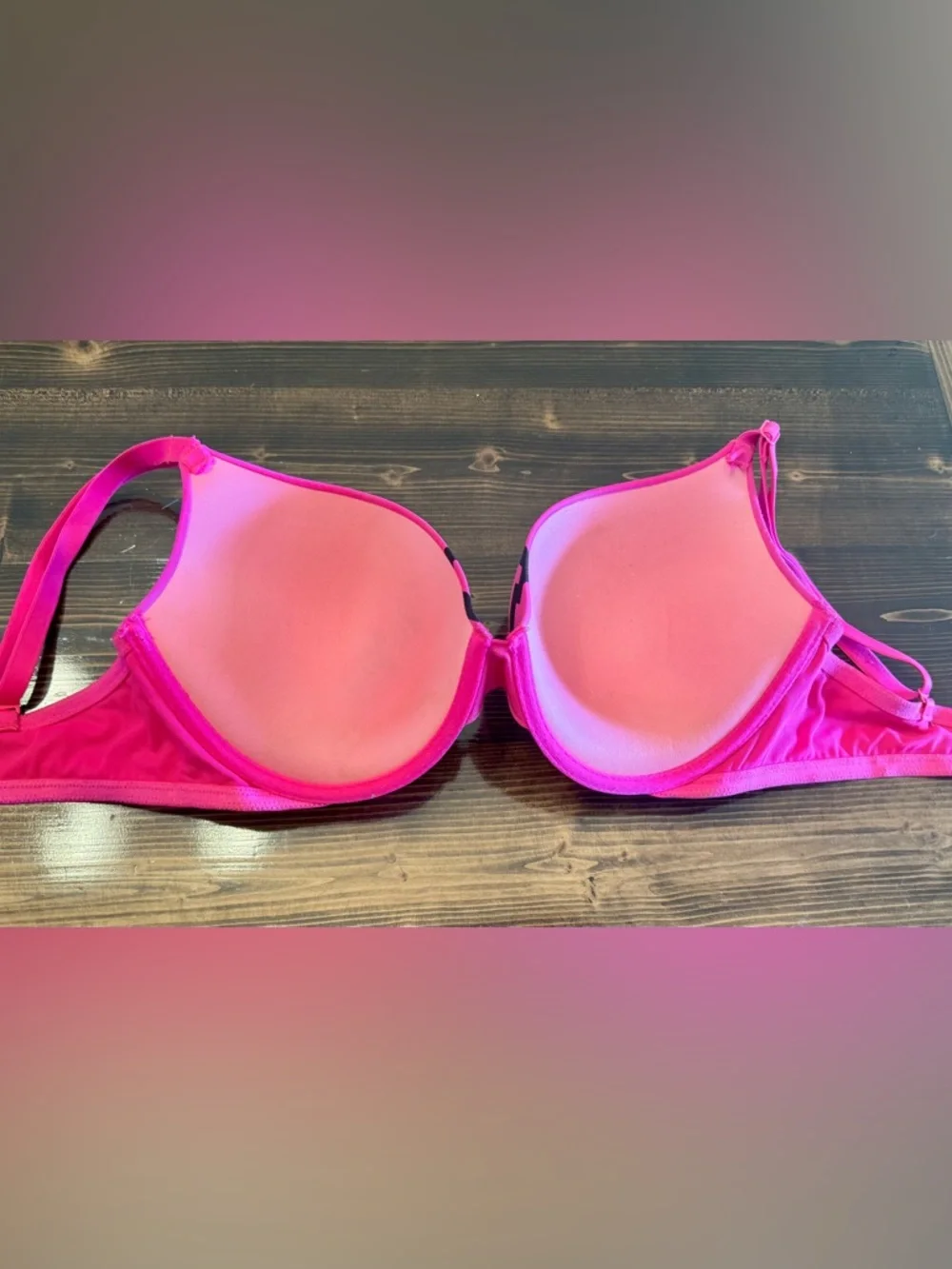 Victoria's Secret Hot Pink Graphic Wear‎ Everywhere Push-Up Bra 36DD